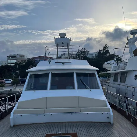 Sea Panther 보트호텔