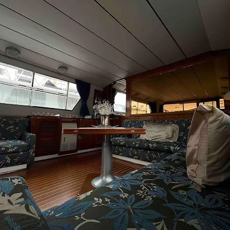 Sea Panther 보트호텔 *