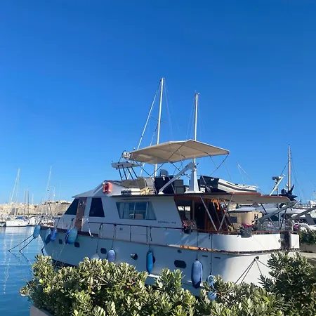 Sea Panther Botel Gzira