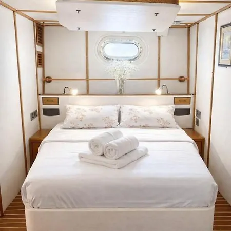 Båthotell Sea Panther *