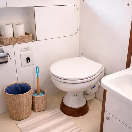 Båthotell Sea Panther Gzira