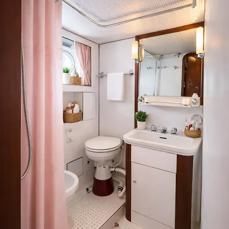 Sea Panther Båthotell