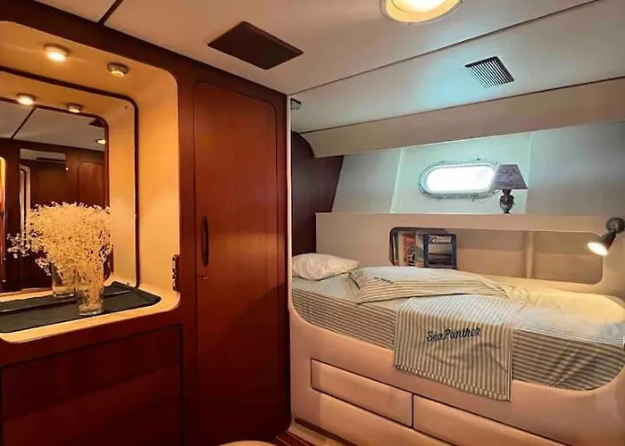 Botel Sea Panther Gzira